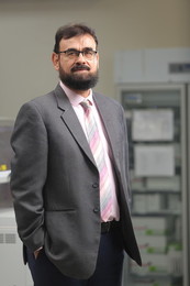 Dr. Abdul Bari Khan
